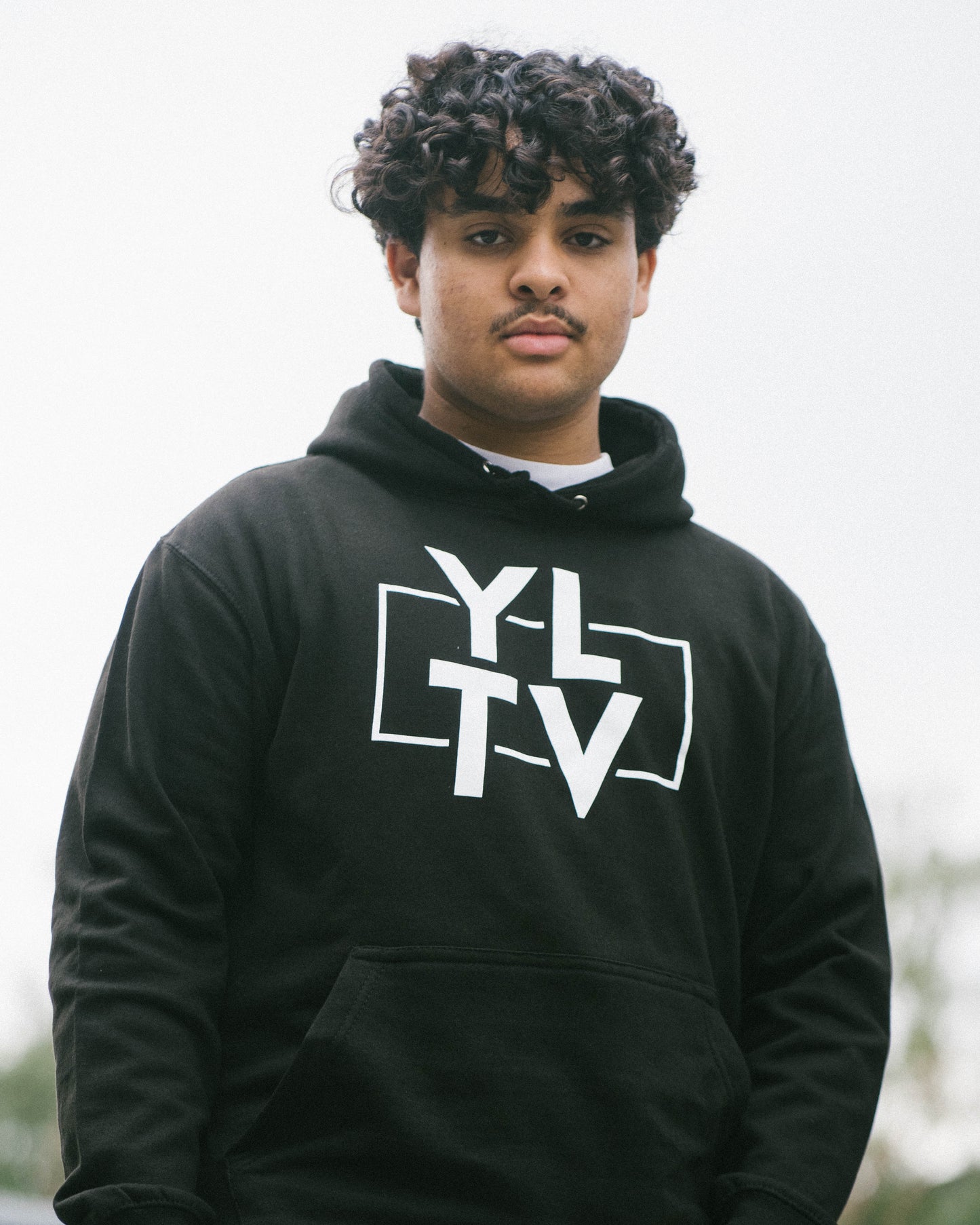 YLTV | HOODIE
