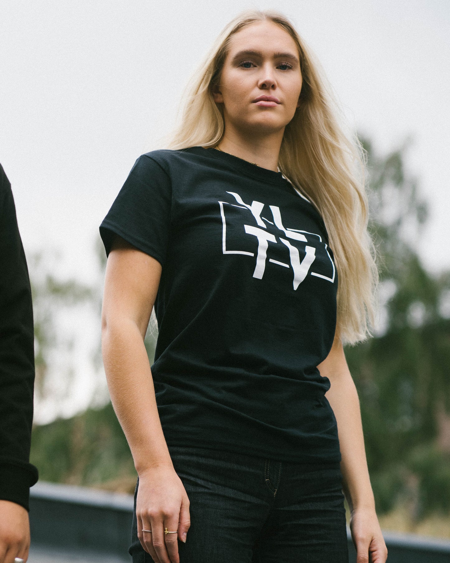 YLTV | TEE